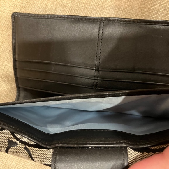 COACH Black Signature Turnlock Wallet - Picture 9 of 16